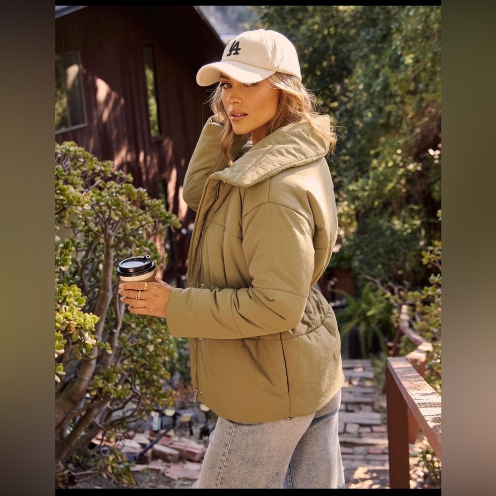 Vici Olive Puffer Jacket - Picture 3 of 7